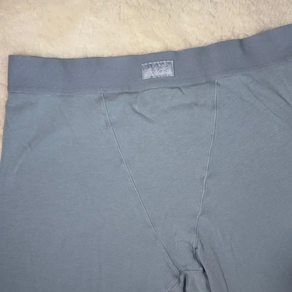 Skims Soft Blue Lounge Set Small - Picture 7 of 7